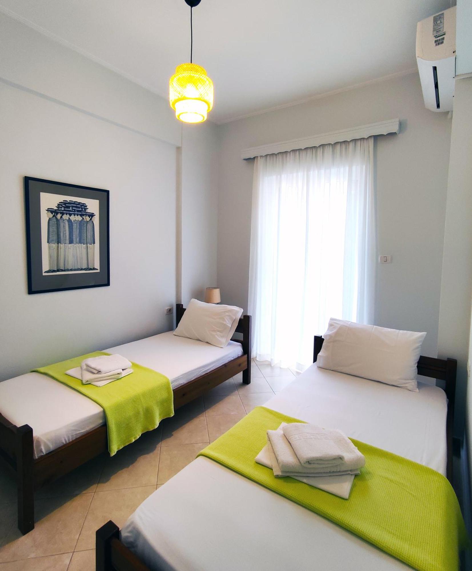 Comfy Hill Apartments ساراندا المظهر الخارجي الصورة
